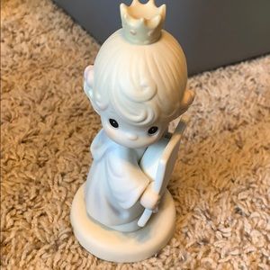 Precious moments Graduate princess 1986 figurine